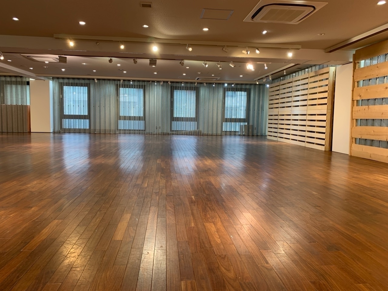 照明数が多いので、明るい雰囲気を作り出すことが可能です。