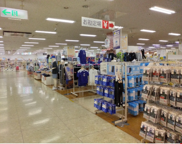 【イオン米沢店】３階南エスカレーター前 販促プロモーションや物販に最適なスーパー店内催事イベントスペース