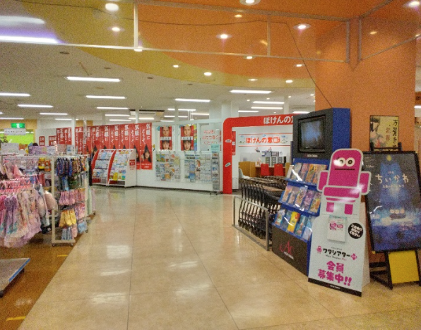 【イオン米沢店】３階南エスカレーター前 販促プロモーションや物販に最適なスーパー店内催事イベントスペース
