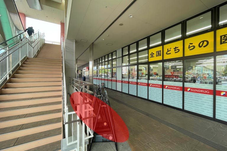 【フォレストモール南大沢】各種プロモーションイベントに最適なサンドラッグ前にある軒下スペースの画像6