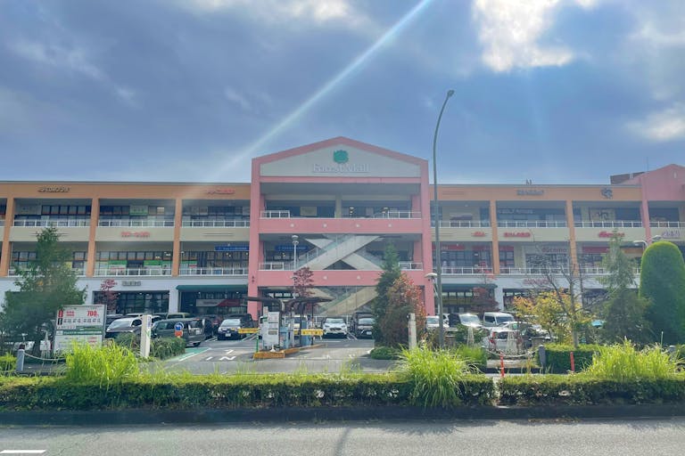 【フォレストモール南大沢】各種プロモーションイベントに最適なサンドラッグ前にある軒下スペースの画像5