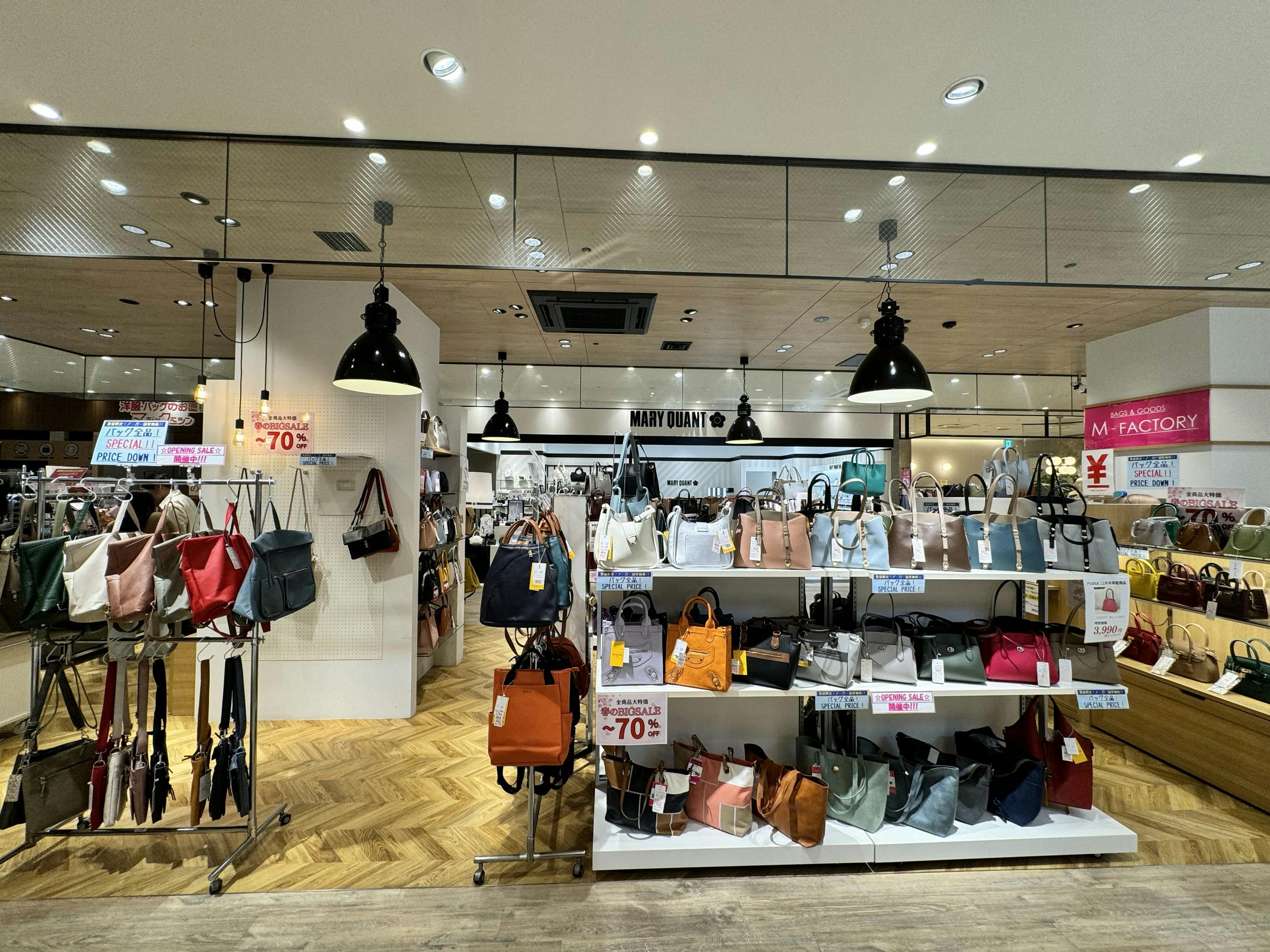 【アミュプラザみやざき】うみ館 ファッションや雑貨に最適な2F中央のイベントスペース② (0211)の画像