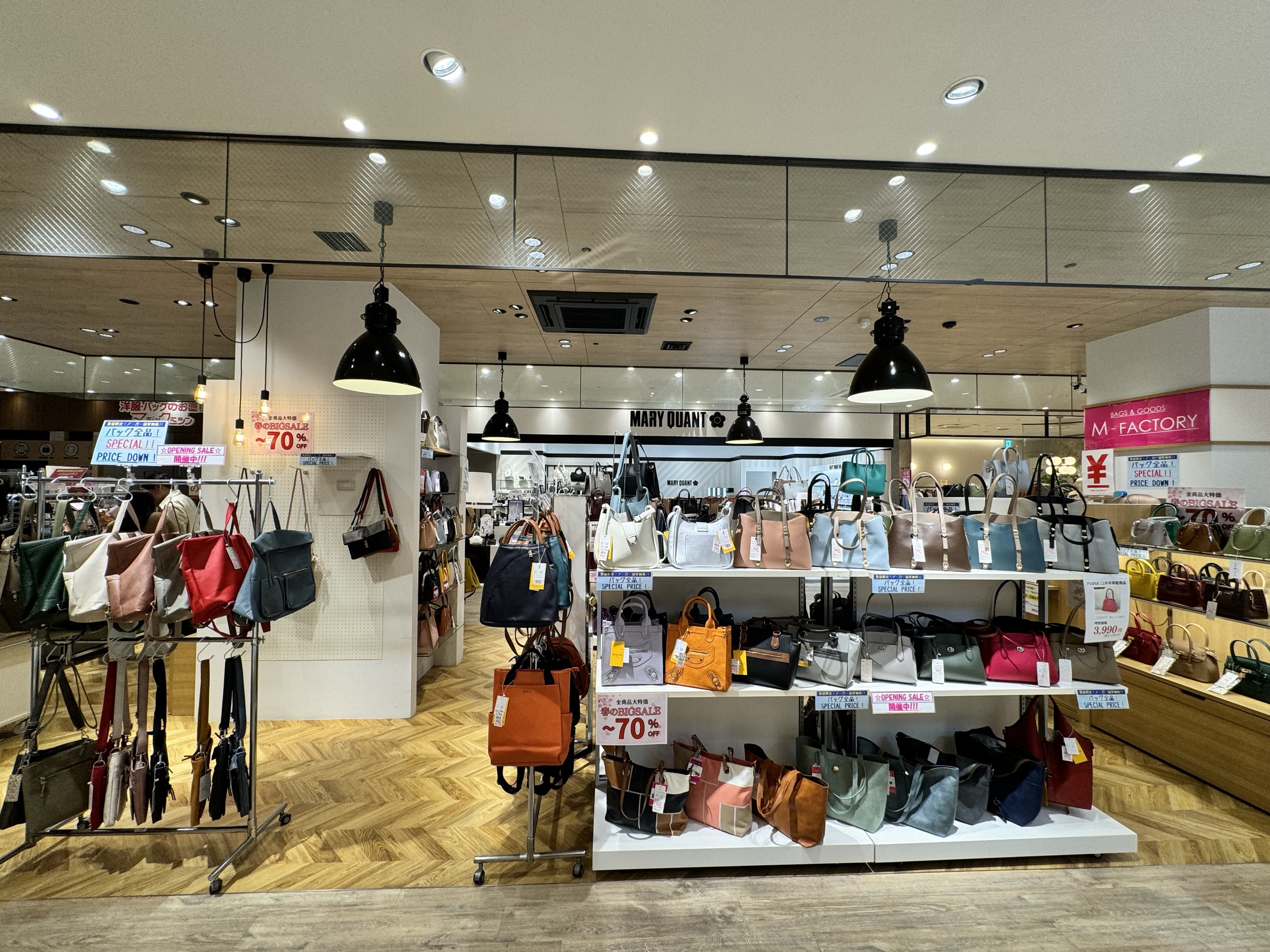 【アミュプラザみやざき】うみ館 ファッションや雑貨に最適な2F中央のイベントスペース② (0211)