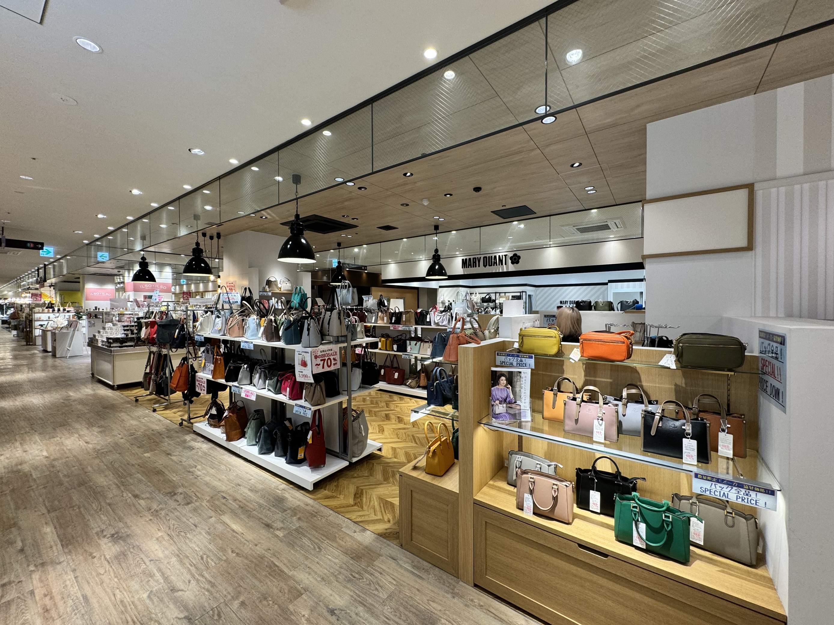 【アミュプラザみやざき】うみ館 ファッションや雑貨に最適な2F中央のイベントスペース② (0211)