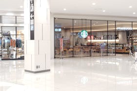 【イオンモール津南】1Fつどいの広場横(スターバックス側)