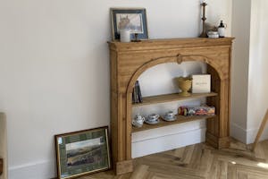 【本町駅5分】窓から見えるヨーロッパ調の景色が特徴の、白を基調とした撮影や展示会に適したギャラリースペース