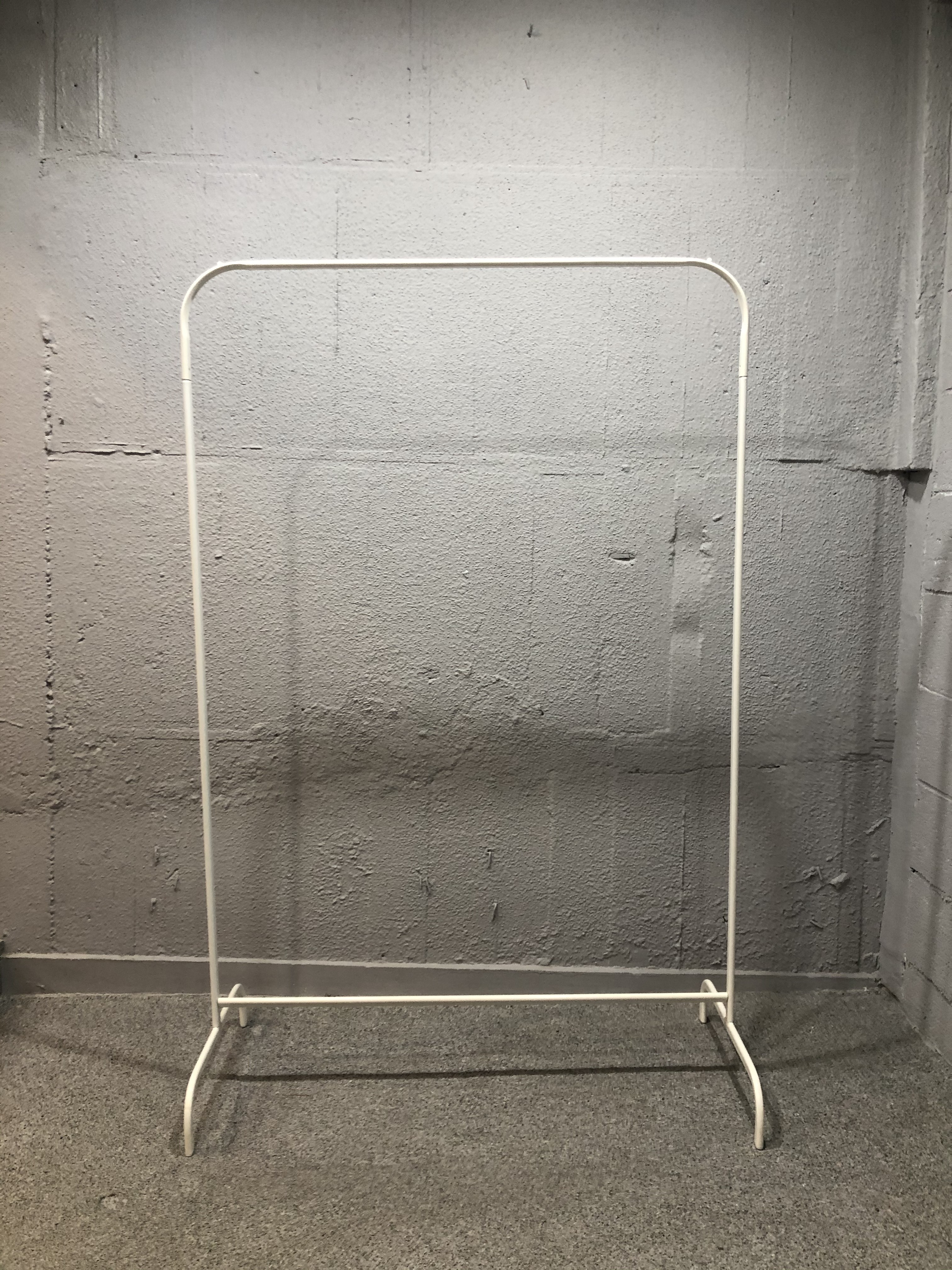 ハンガーラック4本　W85H151