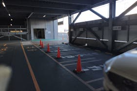 【天神川駅12分】キッチンカー出店に最適なマツダ株式会社の大州駐車場内にあるスペース