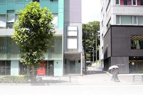 【明治神宮前<原宿>駅2分】アパレルの展示販売会やアート展、招待制のイベントに最適な200名収容可能なイベントスペース