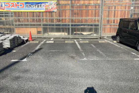 【ユニディ草加新栄町店】屋外第1駐車場 各種プロモーションの実施に最適な屋外駐車場の催事イベントスペース