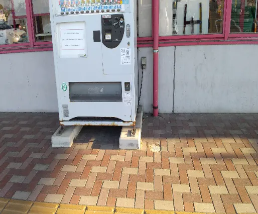 【マックスバリュ余目】駐車場(移動販売車 電源付き)キッチンカー出店に最適なスーパー店外催事イベントスペース