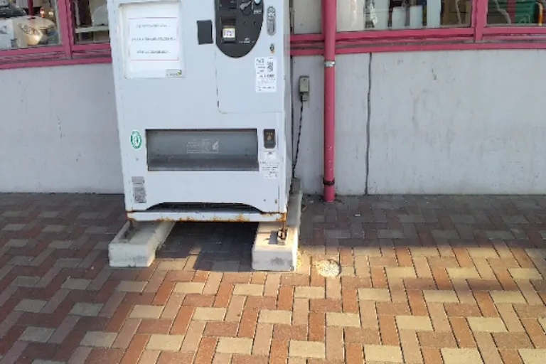 【マックスバリュ余目】駐車場(移動販売車 電源付き)キッチンカー出店に最適なスーパー店外催事イベントスペースの画像2
