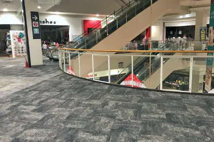 【イオンモール直方】2F リリーコート(直営店側)