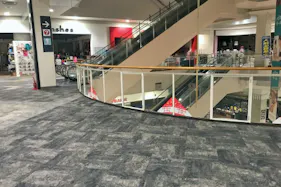 【イオンモール直方】2F リリーコート(直営店側)