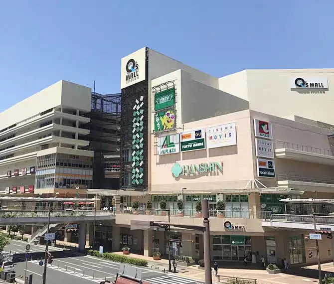 【あまがさきキューズモール】「⑧4F MOVIX前」セールスプロモーションや小規模展示に最適な、視認性の高いイベントスペース