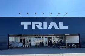 【メガセンタートライアル彦根店】食物販の出店が可能な「②トライアルマルシェ【正面右側】(キッチンカー/テント・スペース)」