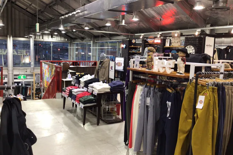 【アメリカ屋仙台六丁の目店/2F屋内】ウォーターサーバー等の会員獲得プロモーション、雑貨等の物販のポップアップストアに最適なジーンズショップ内のイベントスペースの画像10