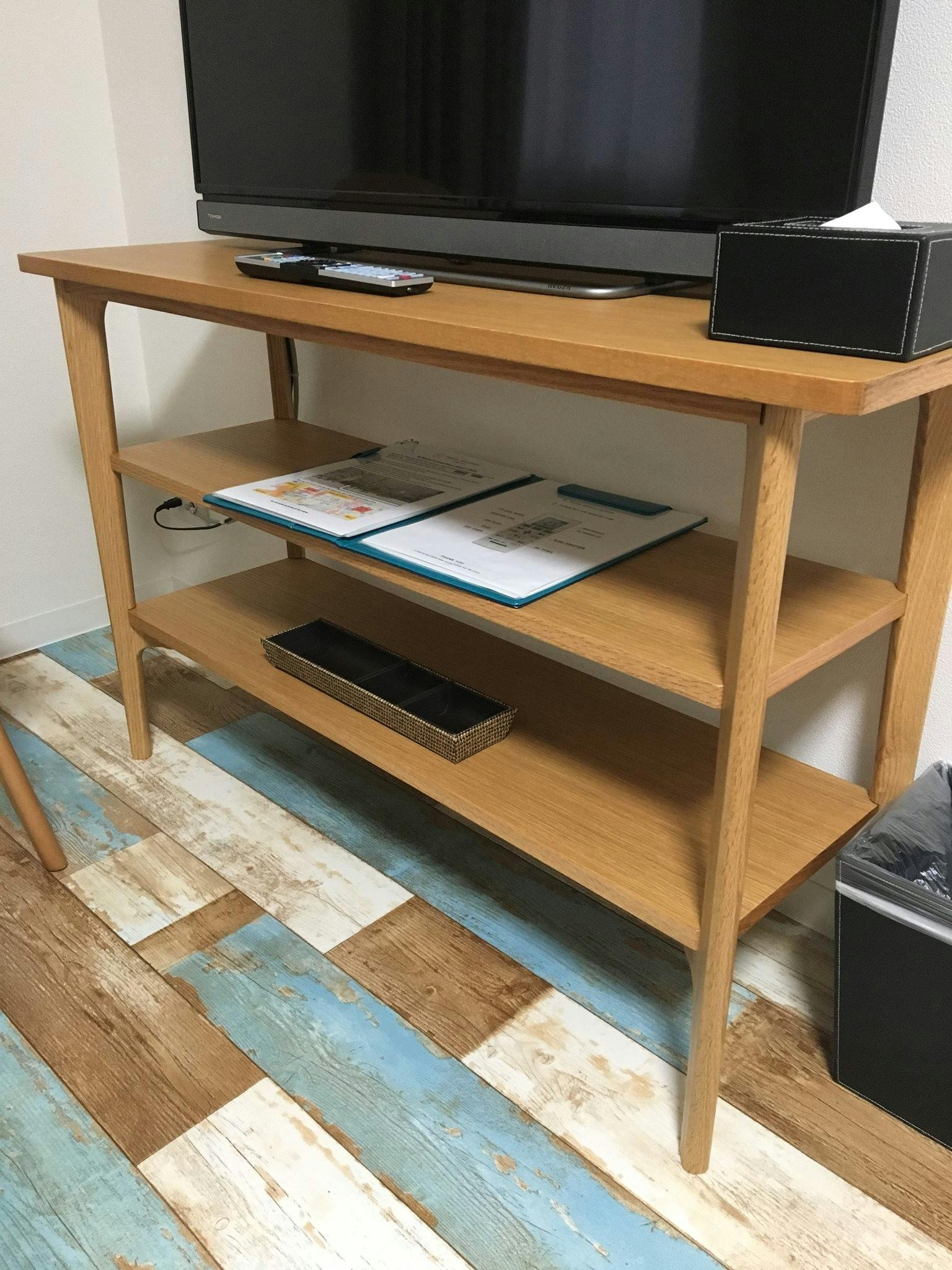 【中崎町駅2分】プロモーションや展示に適した外国人の方も多く利用しているホステル客室内展示棚