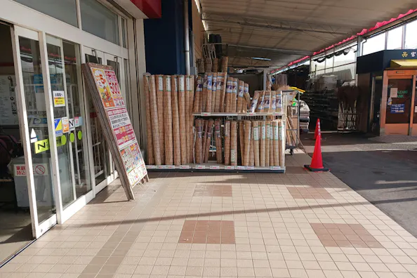 【ニシムタ N’sCITY串間店】販促プロモーションや物販に最適な軒下レンタルスペース