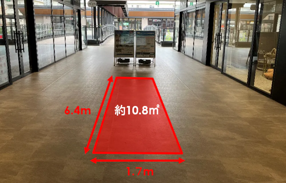 【ららテラスTOKYO-BAY】2F 連絡通路前