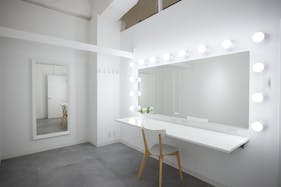 【外苑前駅4分】大型LEDスクリーン!撮影やポップアップストアに最適な、白壁&171㎡の広々空間&アクセス抜群のイベントスペース