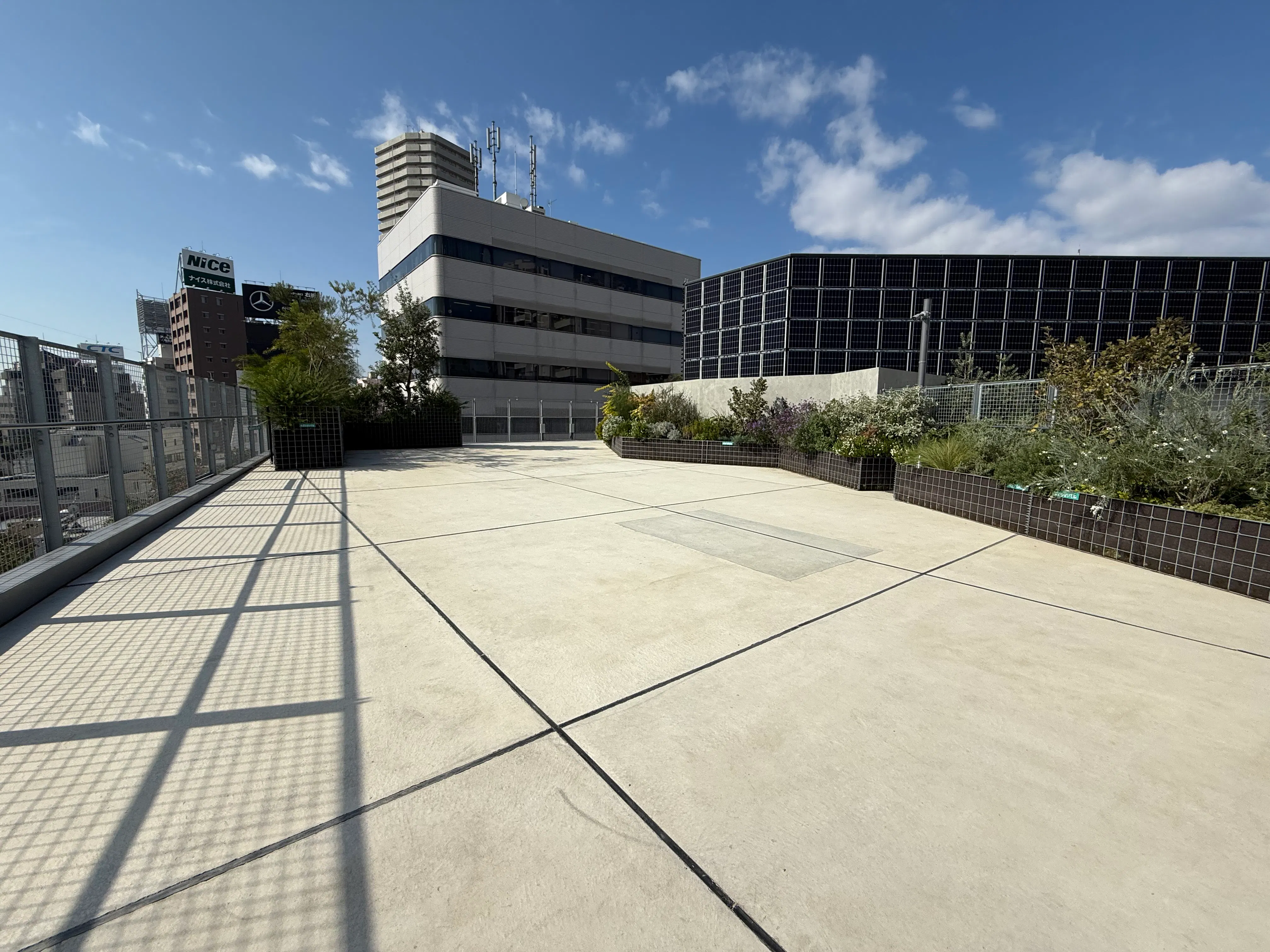 【KOMAZAWA Park Quarter】【駒沢大学駅徒歩１分】駒沢の街を一望できる屋上イベントスペース「KOMAZAWA Park Quarter Rooftop」の画像