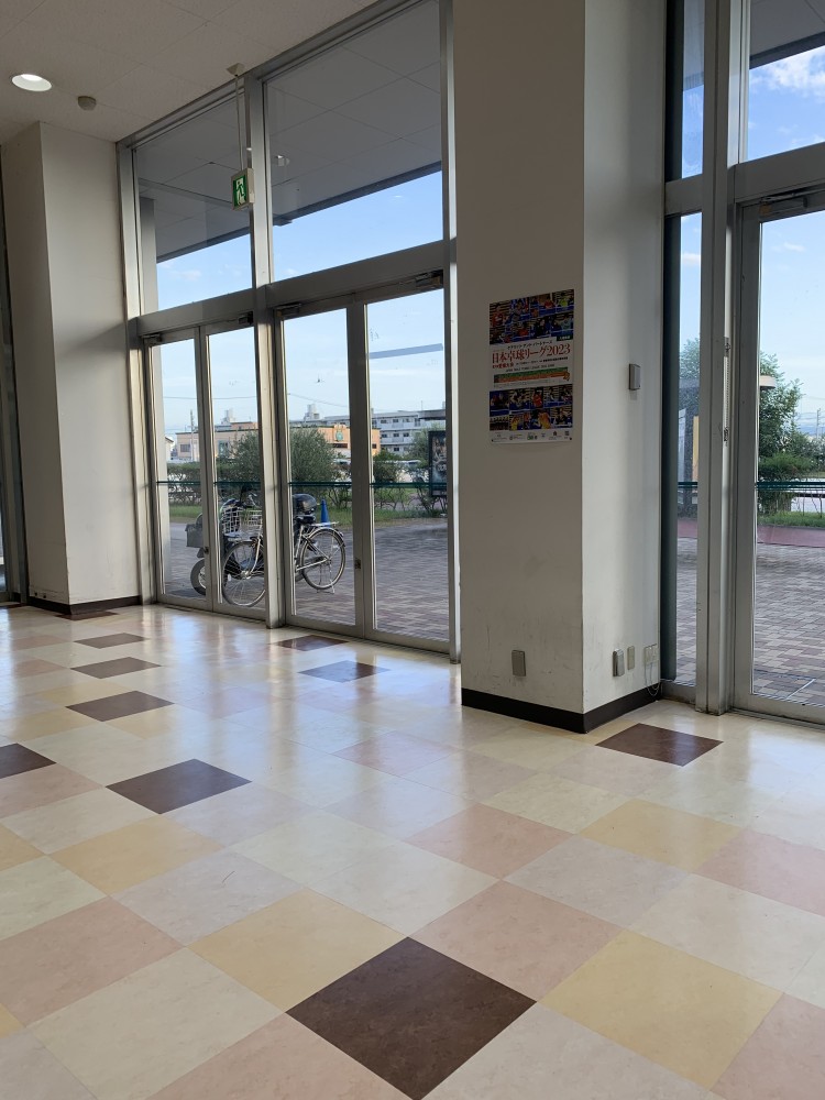 【メッサオークワガーデンパーク和歌山】プロモーションに利用可能な東館エレベーター前スペース