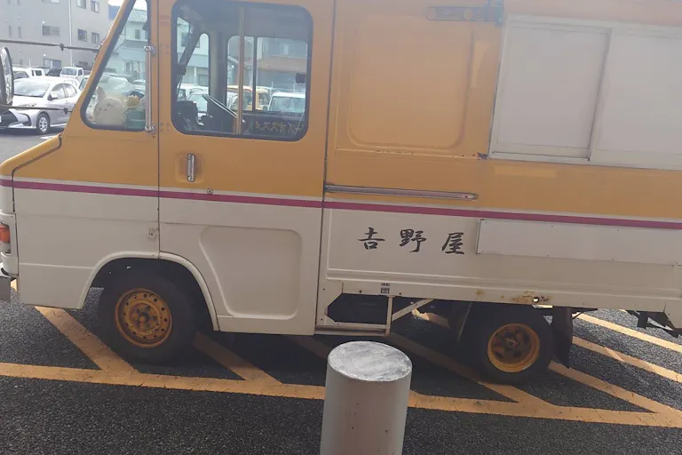 富士宮やきそば、たこ焼、お好み焼き×キッチンカー@ダイナム佐世保店ゆったり館出店事例
