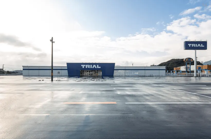 【スーパーセンタートライアル桂川店】食物販や販促プロモ活動に最適な【出入口横　スペース】