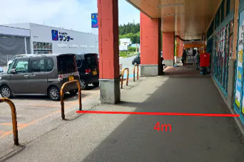 【マックスバリュ野辺地店】店舗前駐車場(キッチンカー) 販促プロモーションやキッチンカー出店に最適なスーパー店外催事イベントスペース