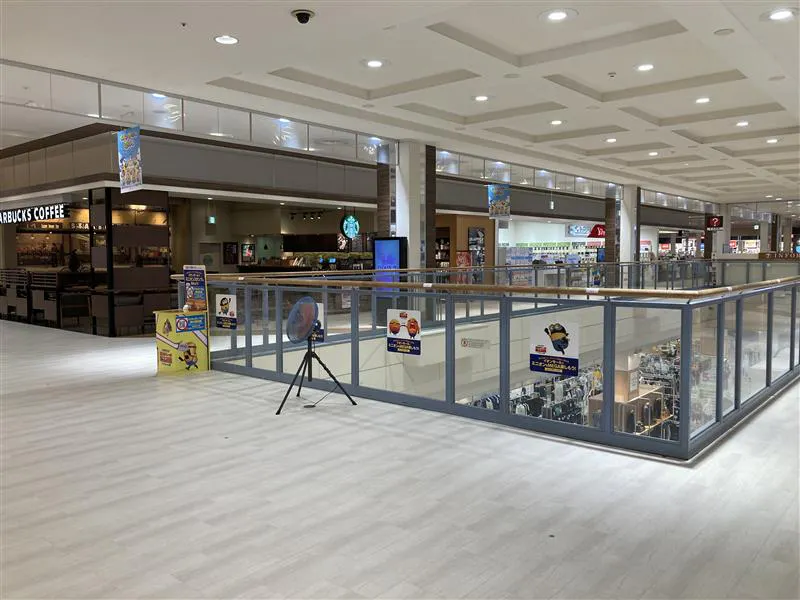 【イオンモール富谷】各種プロモーションイベントや物販に最適な施設2階中央にある通行量の多いイベントスペース(2F中央吹き抜けガラス前)