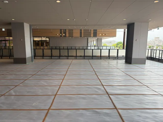【天満屋ハピーズ西大寺店】東棟2階吹き抜けスペース 各種プロモーション、会員獲得イベントに最適な屋外催事イベントスペース