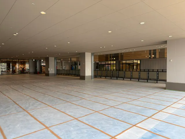 【天満屋ハピーズ西大寺店】東棟2階吹き抜けスペース 各種プロモーション、会員獲得イベントに最適な屋外催事イベントスペース