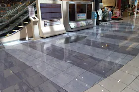 【イオンモール盛岡】1F北エスカレーター横