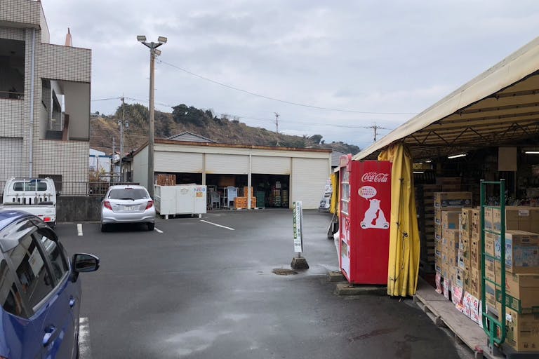 【ファミリーショップニシムタ 垂水店】【ファミリーショップニシムタ垂水店】販促プロモーションや最適な倉庫前のスペースの画像4