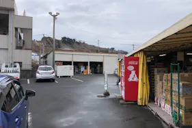 【ファミリーショップニシムタ 垂水店】販促プロモーションや最適な倉庫前のスペース