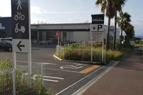 【スーパーセンタートライアル阪南店】キッチンカー(調理営業)出店限定/屋外スペース