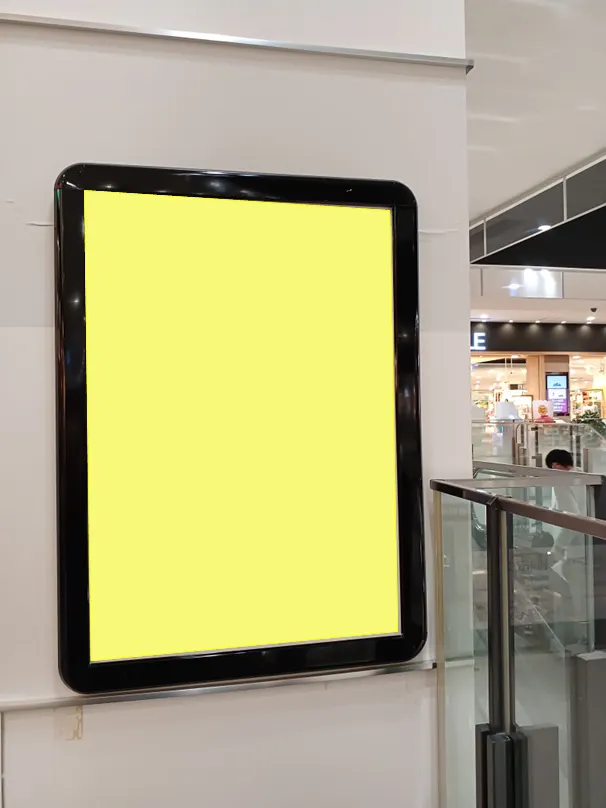 【イオンモール木更津】ﾓｰﾙﾒﾃﾞｨｱ広告　２階12ポスターフレーム