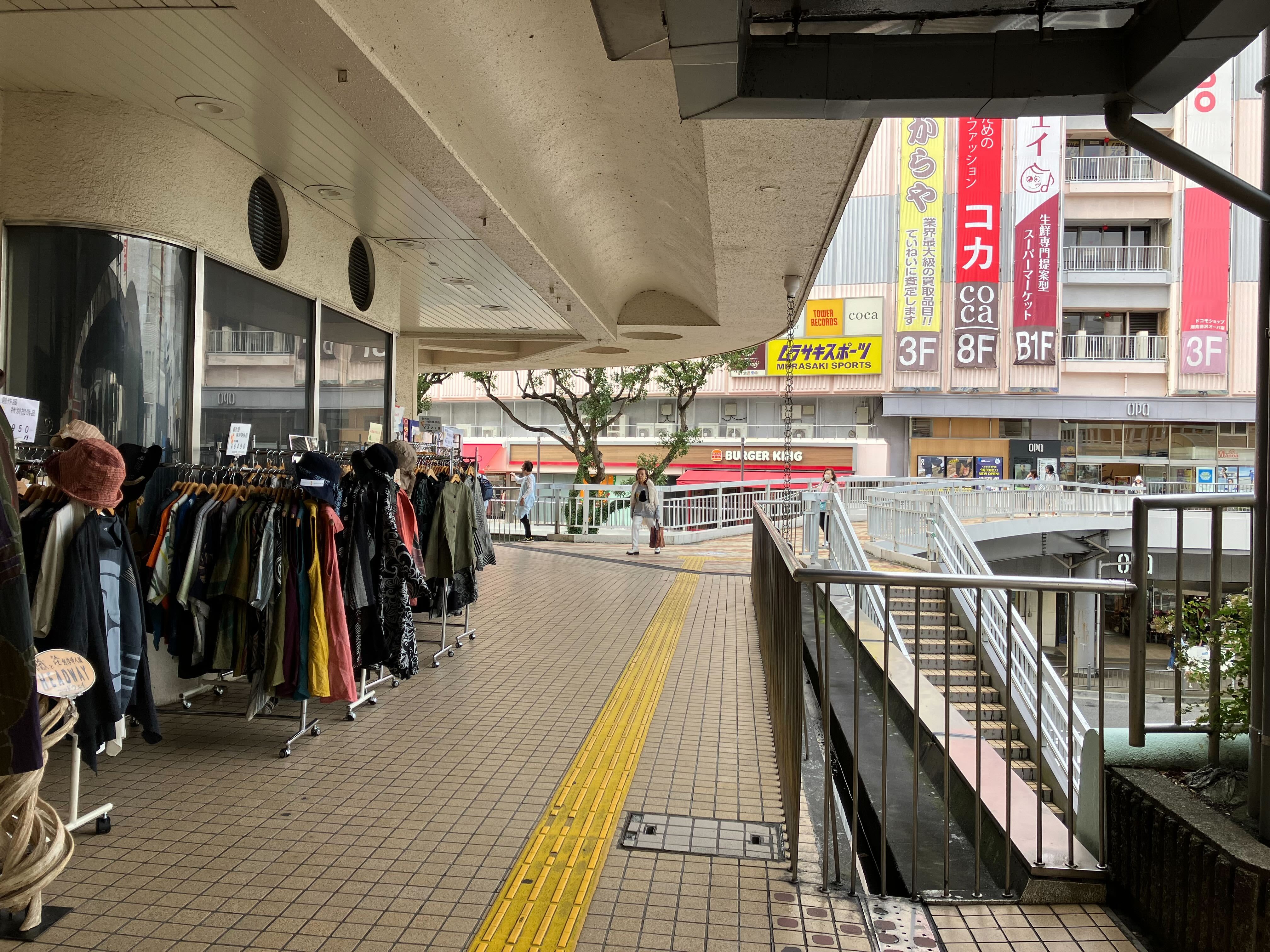 【ODAKYU 湘南 GATE】ODAKYU 湘南 GATE２F　エレベーター横