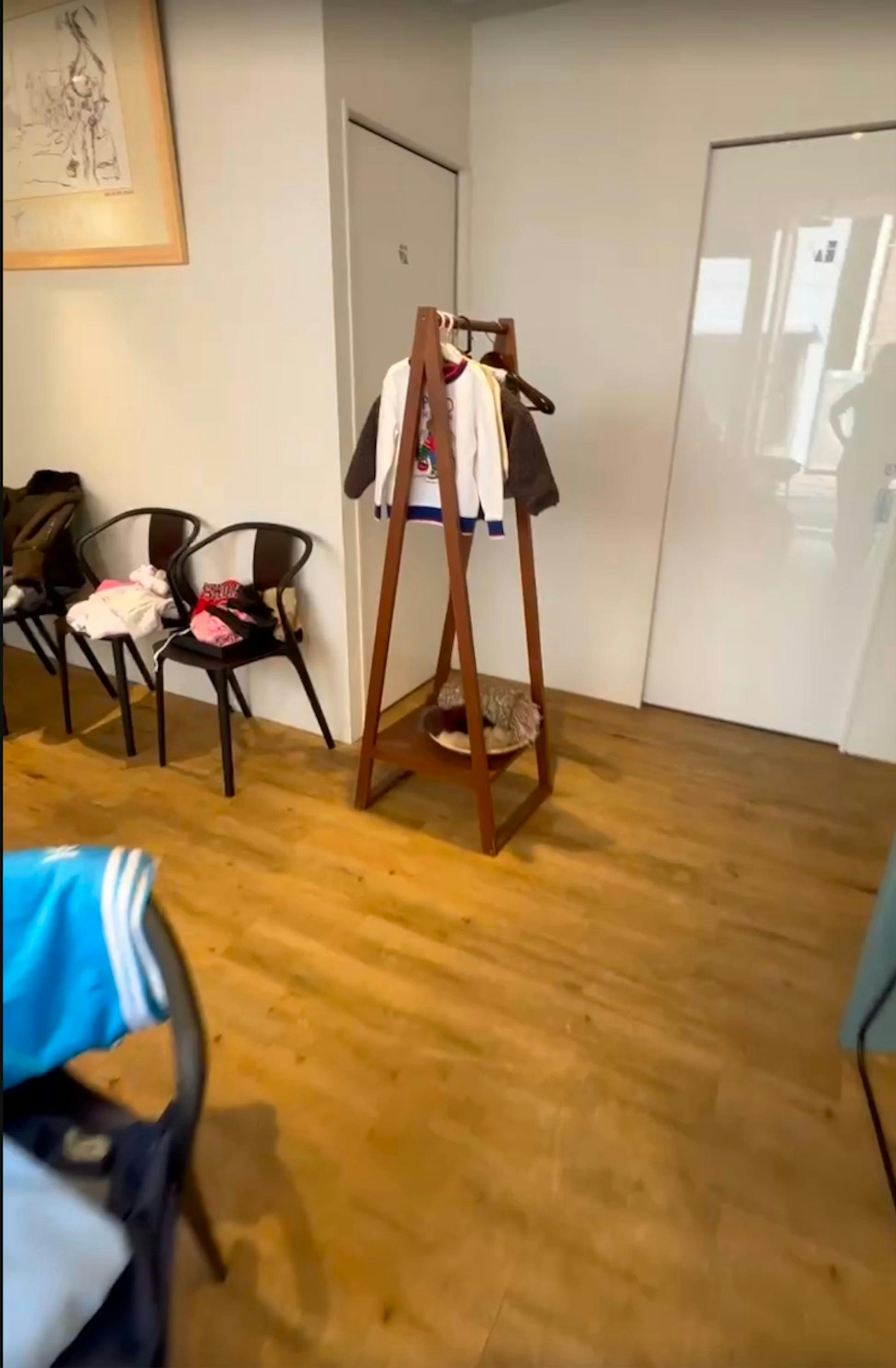 【代々木公園駅6分】ポップアップストアや展示会に最適！奥渋エリアの商店街「神山商店会」ど真ん中にある路面ギャラリースペース