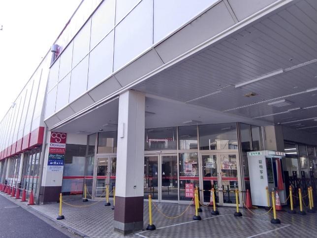 【オリンピック立石店】プロモーションに最適な1Fエレベーター前スペース