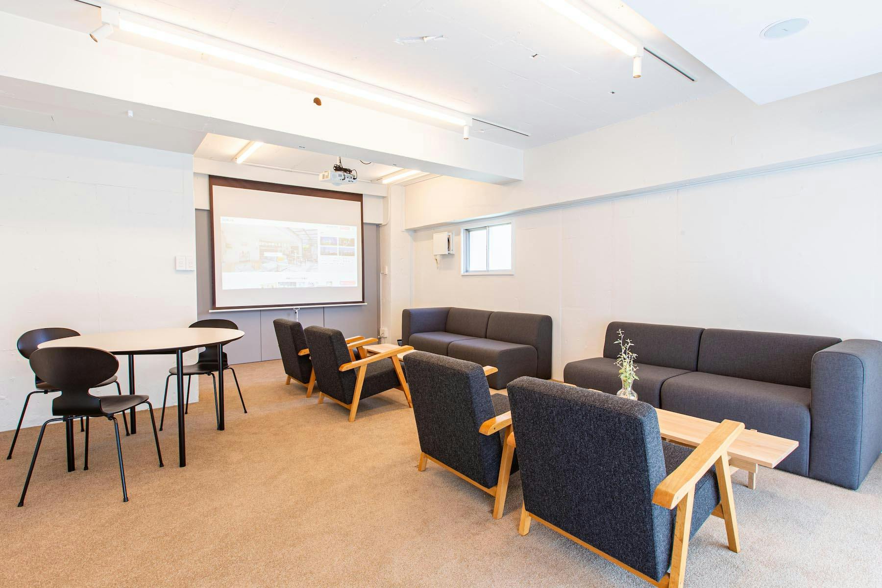 【目黒駅1分】アートや雑貨の展示・ポップアップショップにおすすめのモダンで落ち着きのあるギャラリースペース