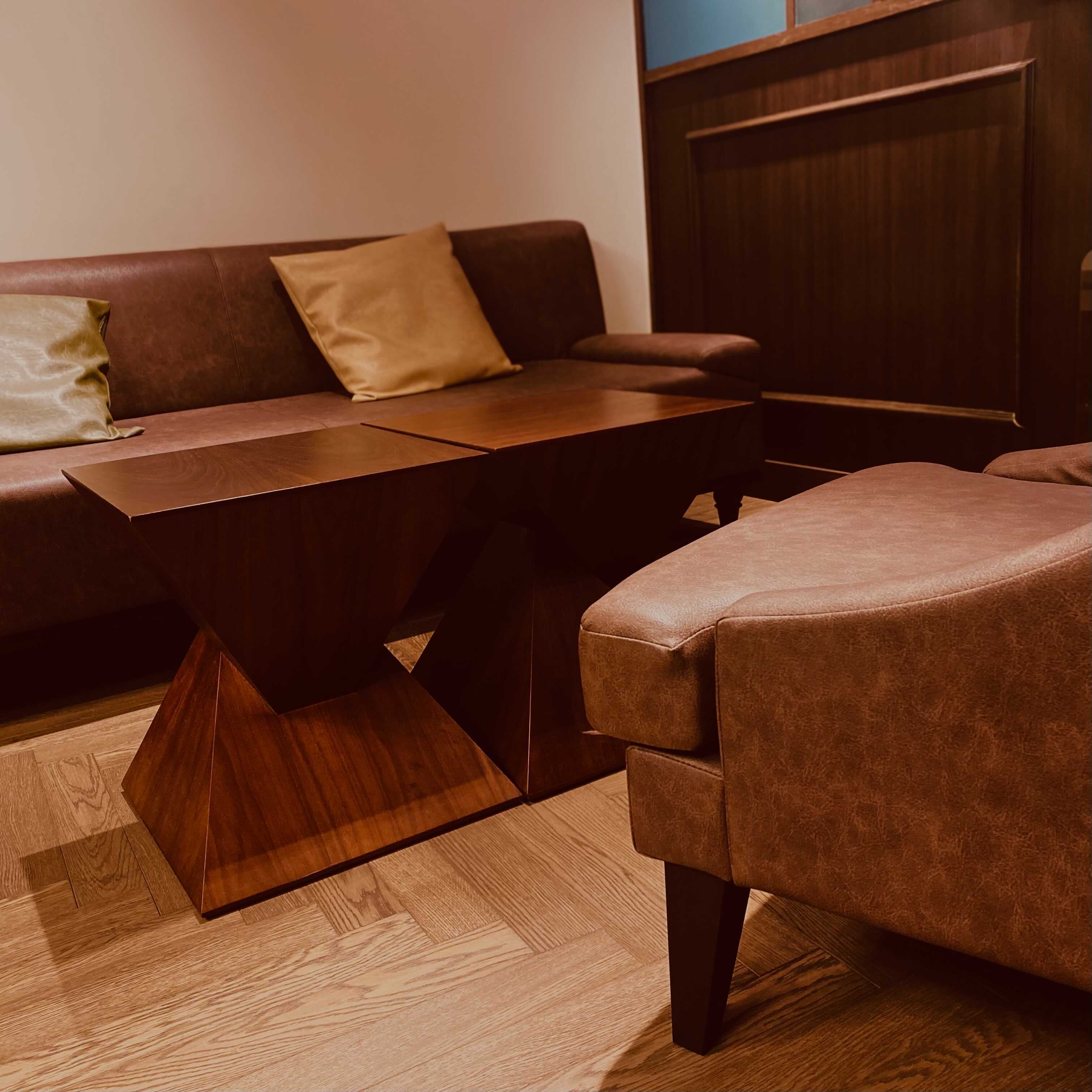 【池袋駅8分】卒業制作やアート作品のギャラリー展示や装飾品のポップアップストア会場に適した演奏会イベントも可能なホテル内1Fカフェスペース