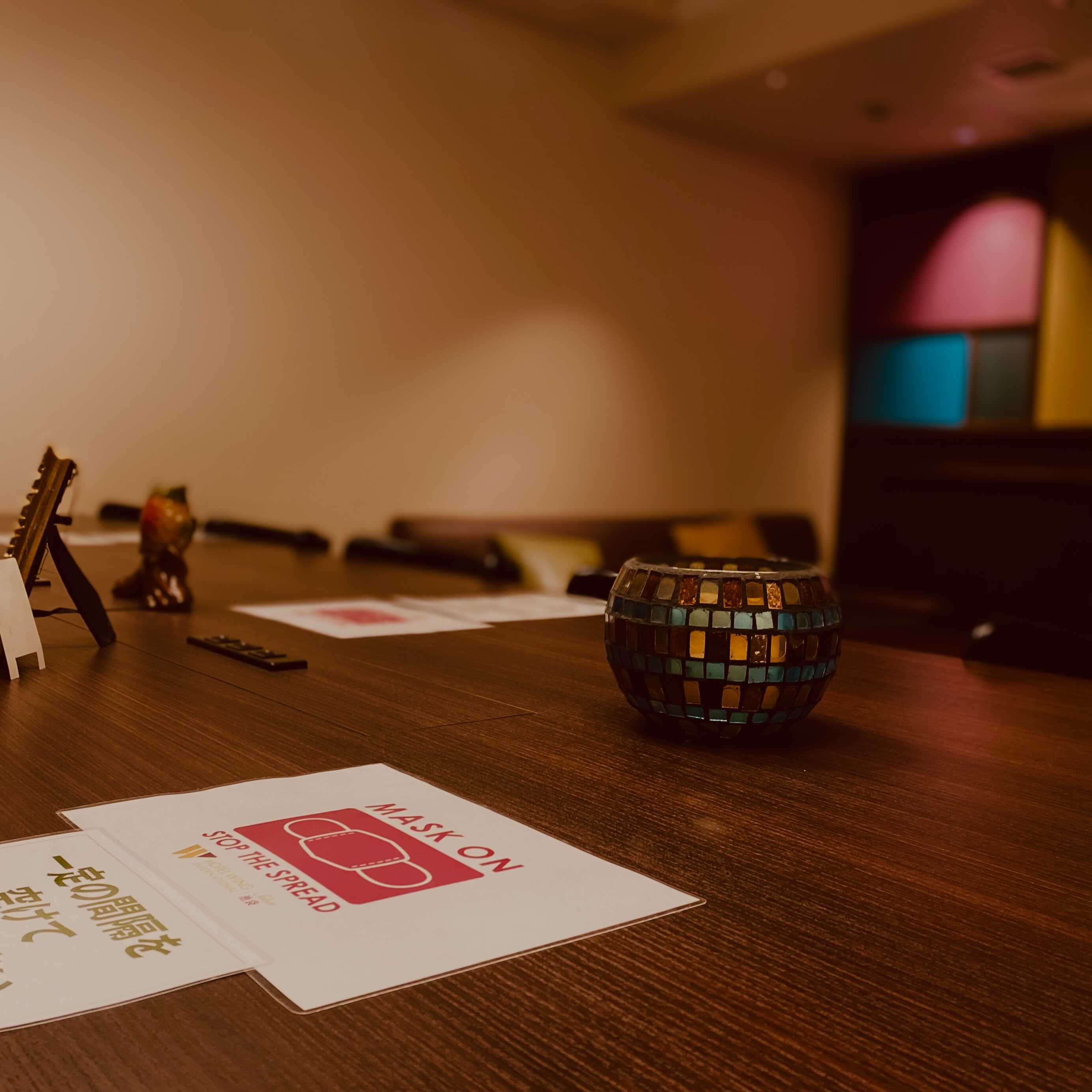 【池袋駅8分】卒業制作やアート作品のギャラリー展示や装飾品のポップアップストア会場に適した演奏会イベントも可能なホテル内1Fカフェスペース