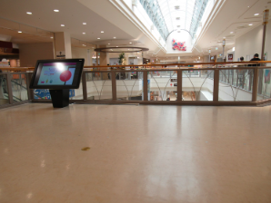 【イオンモール新居浜】『2F 催事スペースG』ｰ通行量が多く、無印良品の近くに位置し、イオンスタイルと専門店街の間にある催事場、商品PRに最適!!