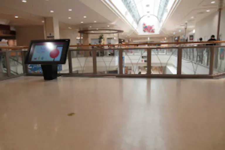 【イオンモール新居浜】『2F 催事スペースG』ー通行量が多く、無印良品の近くに位置し、イオンスタイルと専門店街の間にある催事場、商品PRに最適!!の画像1