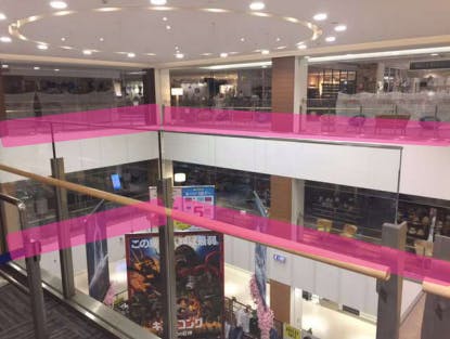 【イオンモールKYOTO】モール内広告 吹き抜けガラス