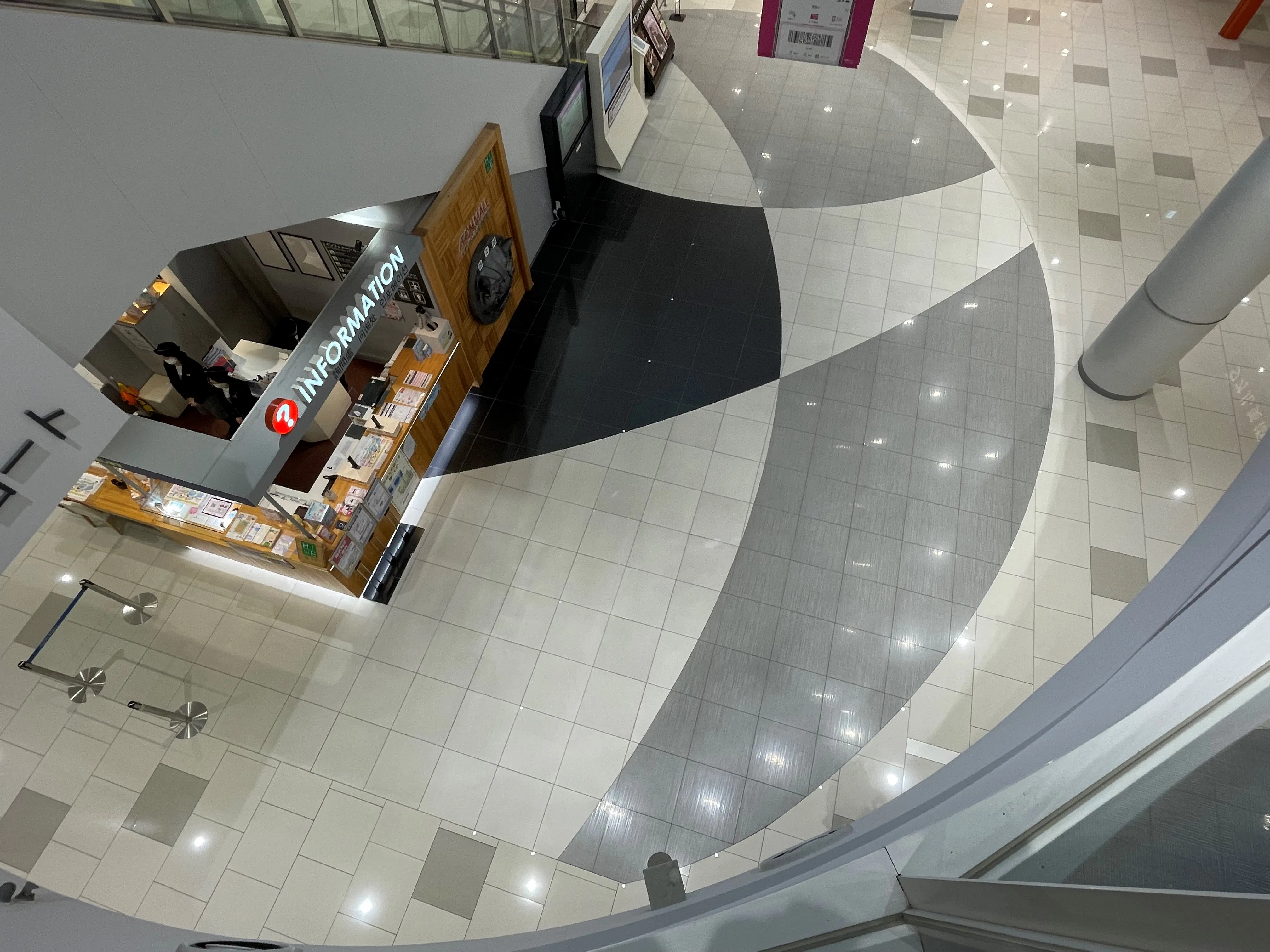 【イオンモール今治新都市】スペースC(1F さざなみコート)