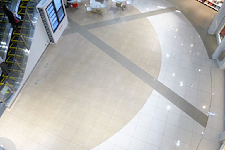 【イオンモールつくば】ウエストコートの画像1