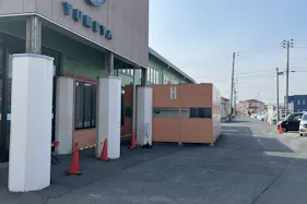 【夢屋新井田店】キッチンカーやプロモーション等に最適なアミューズメント施設のイベントスペース(入場口側風除)